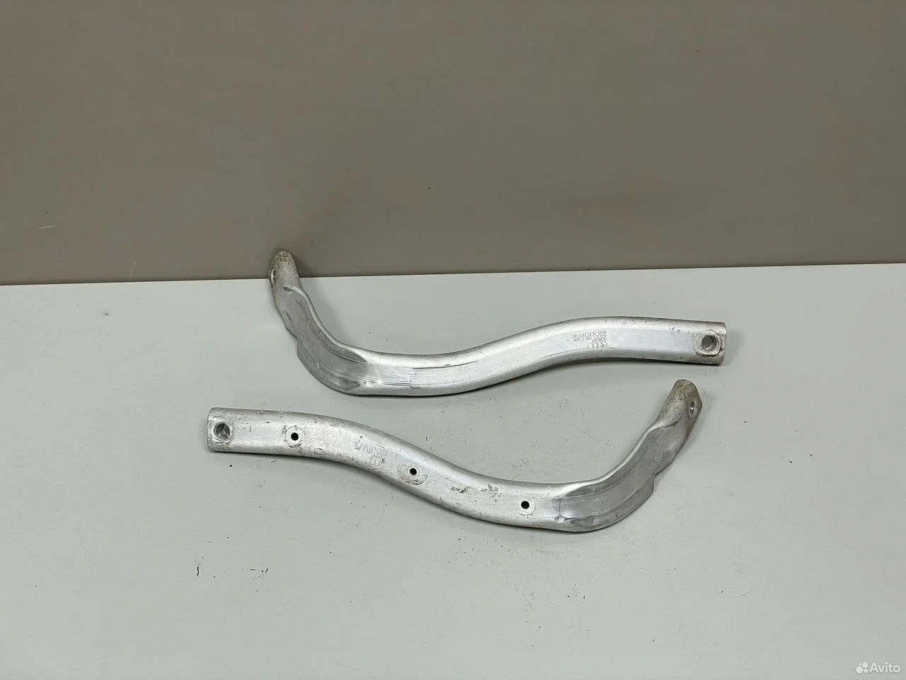 Кронштейн крепления крыла audi a8 4h d4