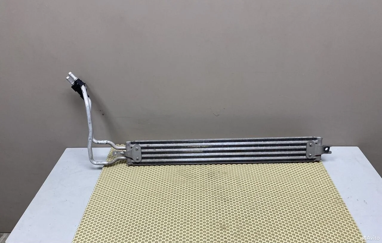 Радиатор гур audi a8 d4 4h 4h0422885d