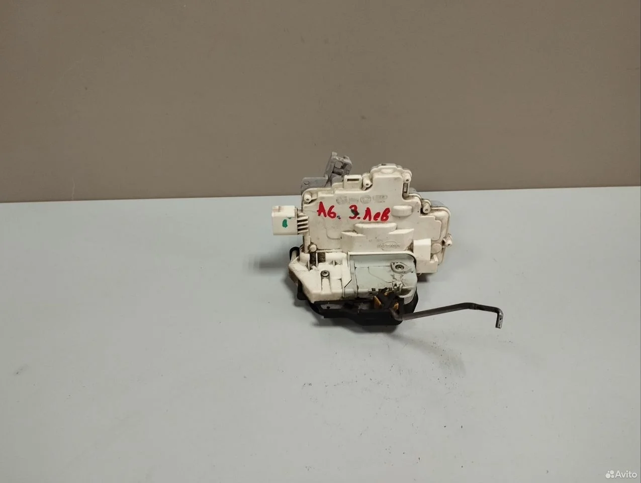 Замок двери задней левой audi a6 4f c6 4d0945096