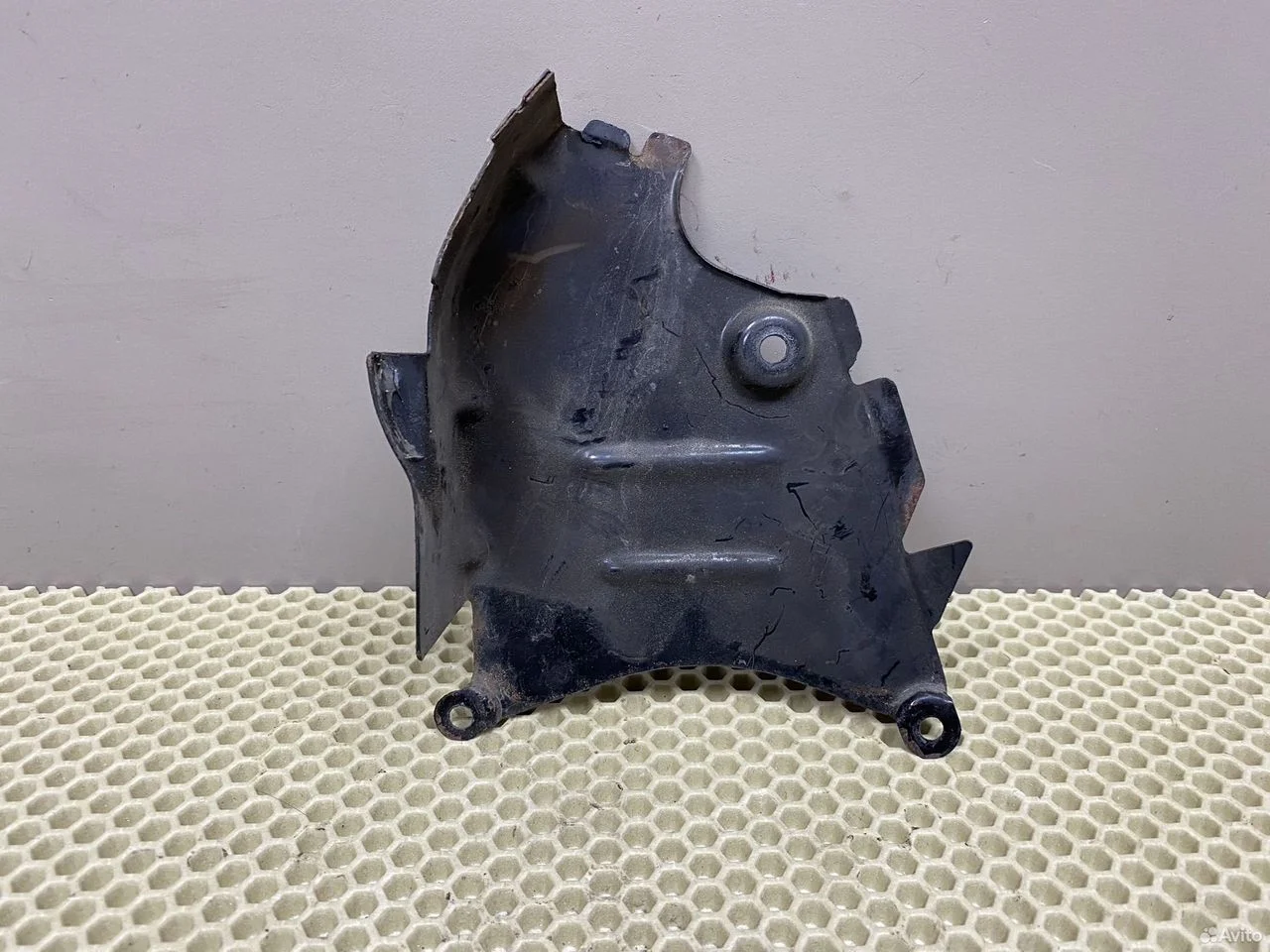 Защитный кожух ремня audi a3 8p