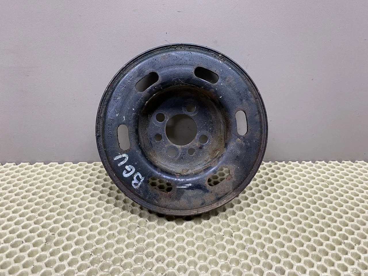 Шкив коленвала audi a3 8p