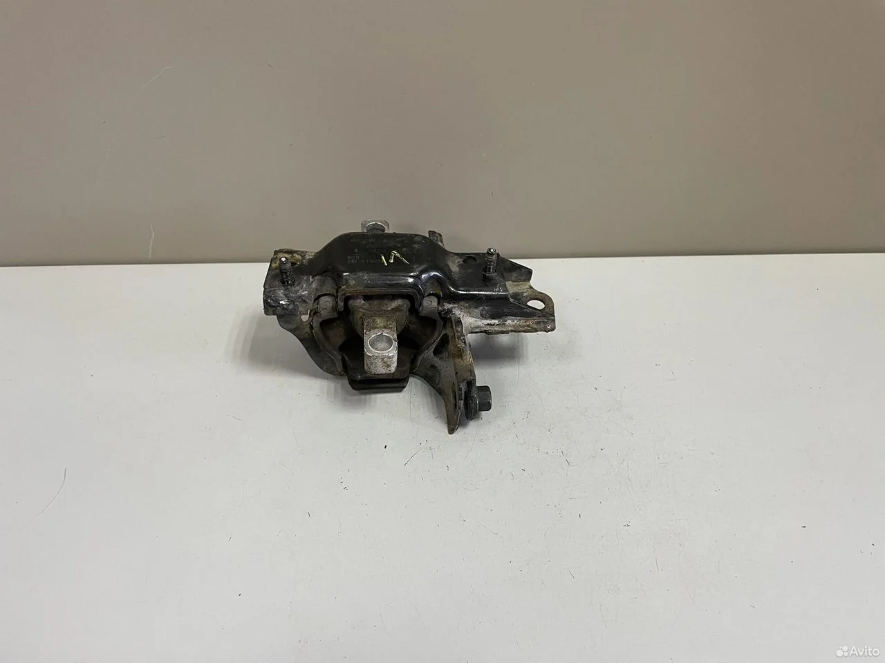 Опора мкпп skoda fabia 2 5j