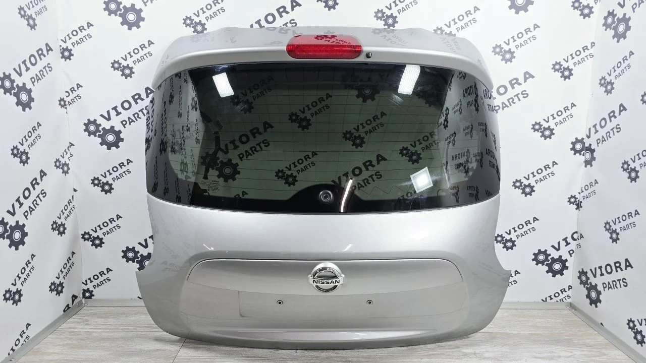 Крышка багажника Nissan Juke 2014 K0100BV8AA YF15 HR16DE