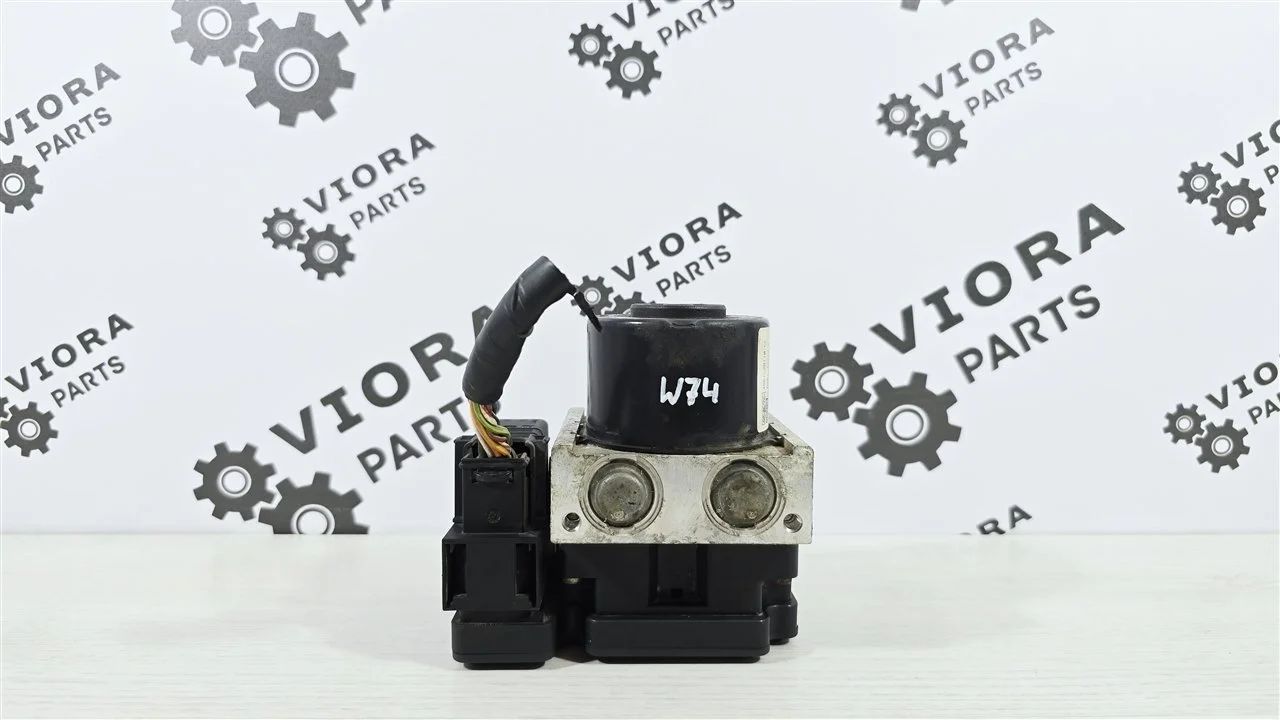 Блок ABS пробег 50к Ford Fusion 2007 1512725 JU FYJA