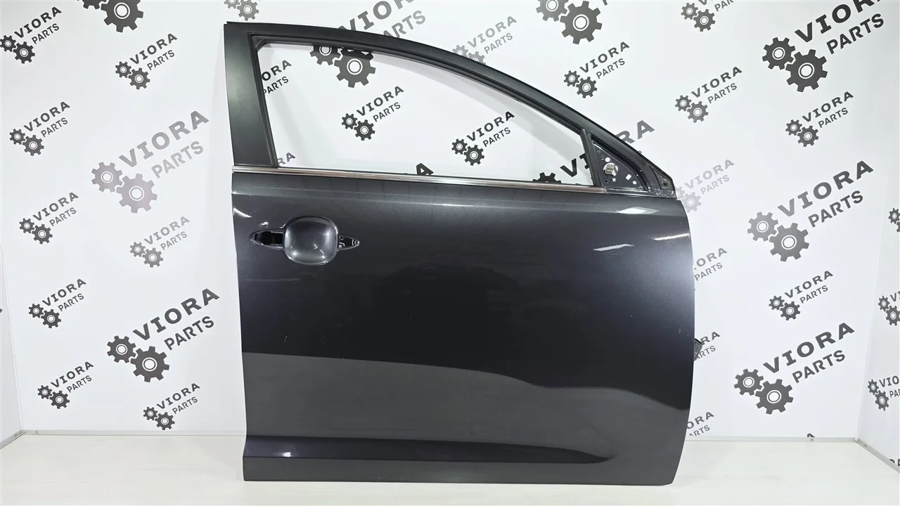 Дверь Kia Sportage 2013 760043W000 SL D4FD, передняя правая