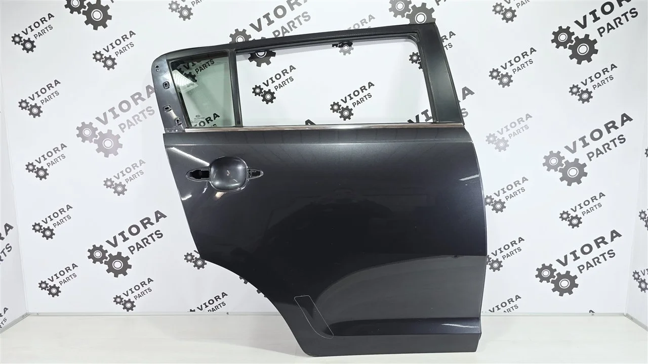 Дверь Kia Sportage 2013 770043W000 SL D4FD, задняя правая