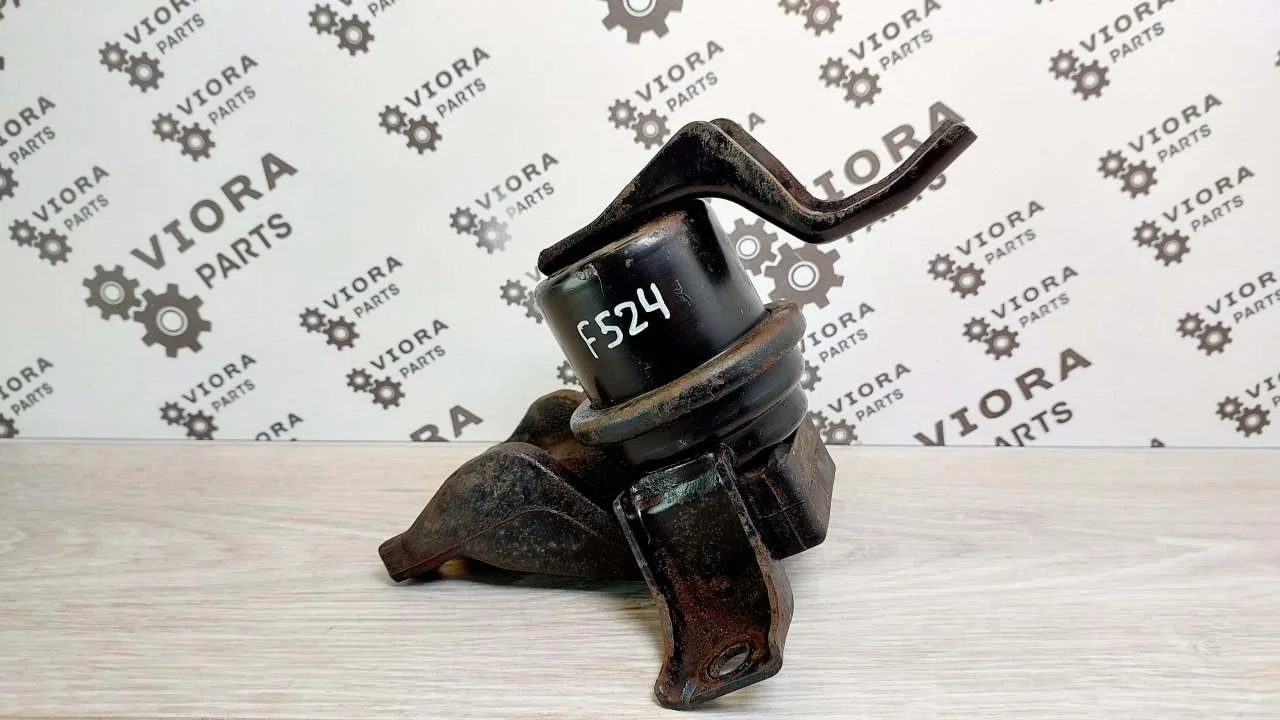 Опора двигателя Mitsubishi Lancer 9 2005 MR403666 CS3A 4G18, правая