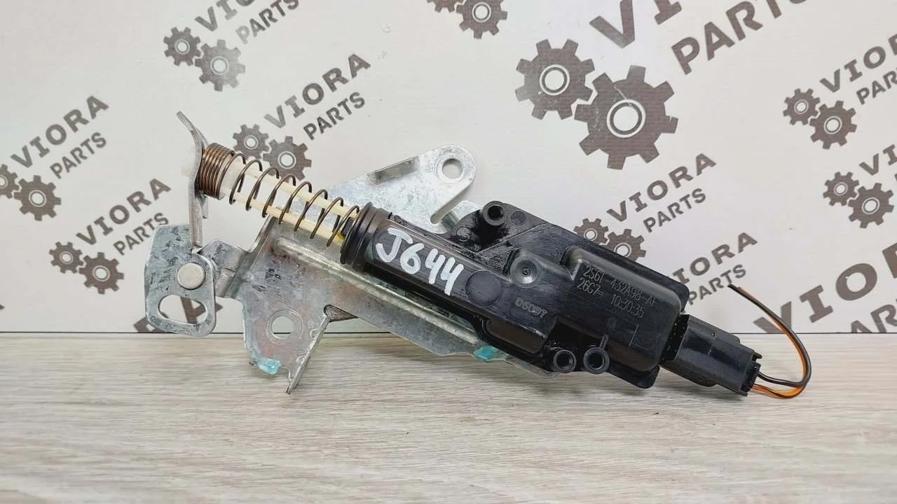 Активатор замка багажника Ford Fusion 2007 1481081 JU FXJA