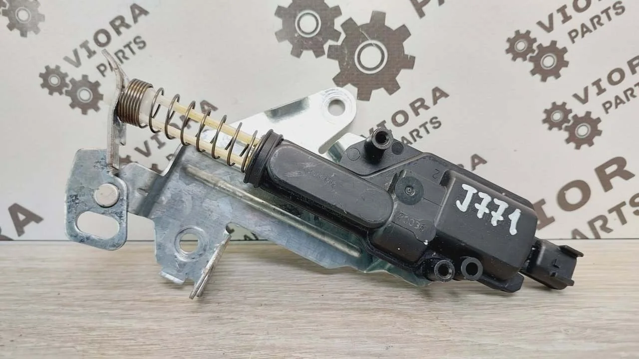 Активатор замка багажника Ford Fusion 2006 1481081 JU FXJA