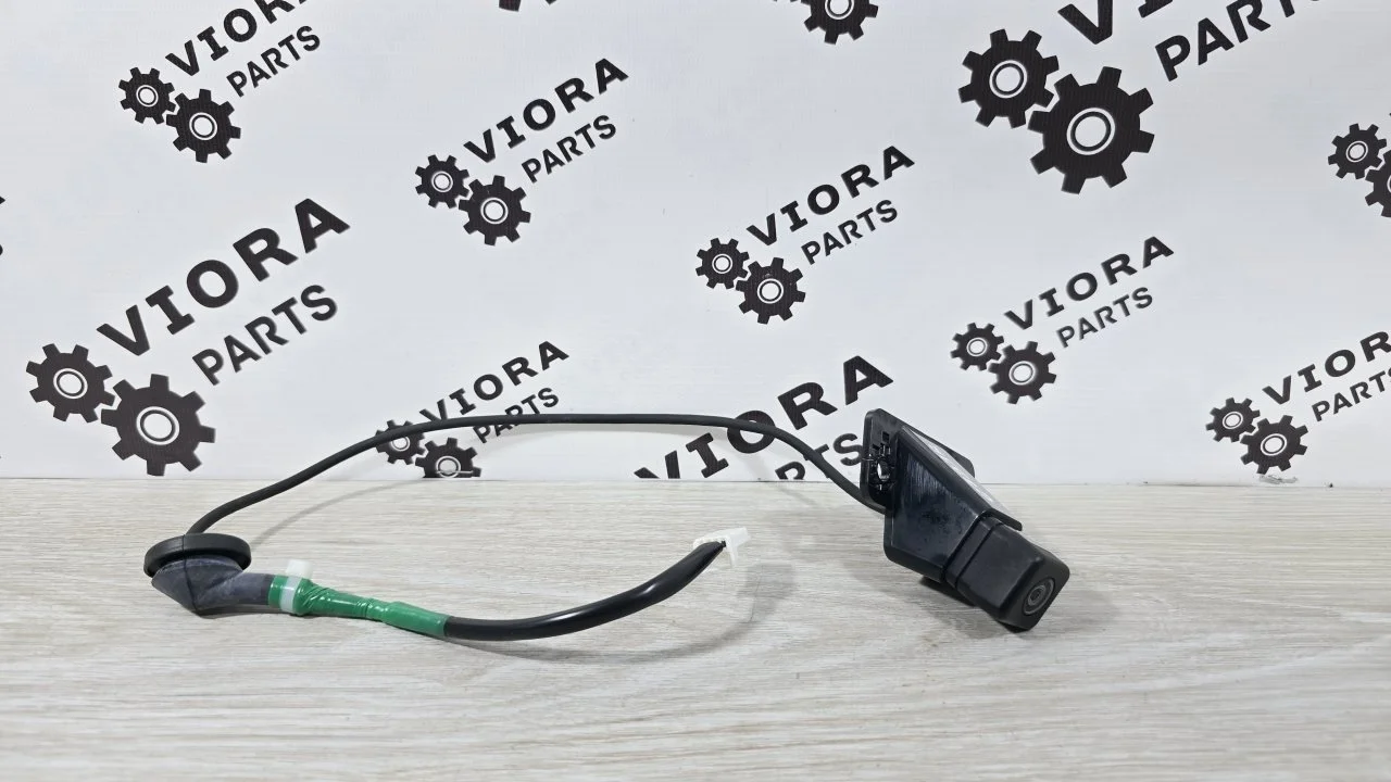 Камера заднего вида Nissan Juke 2014 284421KA0B YF15 HR16DE