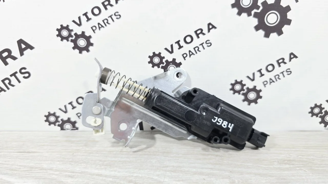 Активатор замка багажника Ford Fusion 2011 1481081 JU FXJC