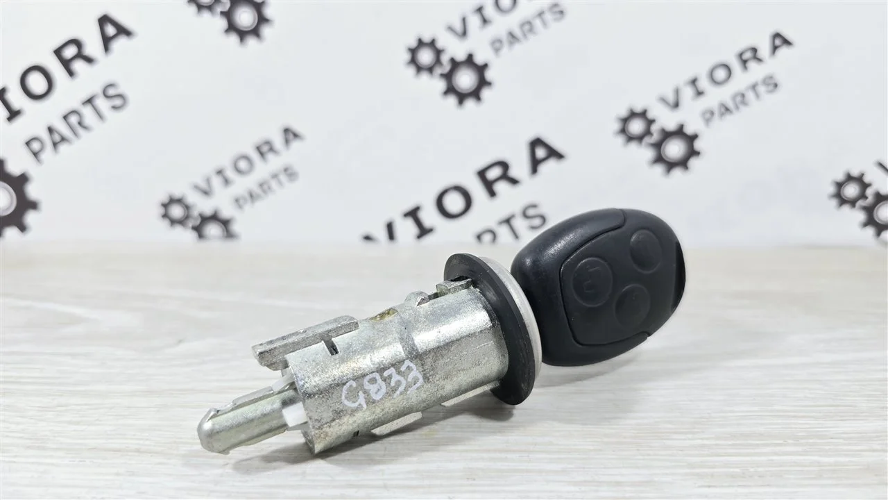 Личинка замка багажника Ford Fusion 2007 1358410 JU FYJA