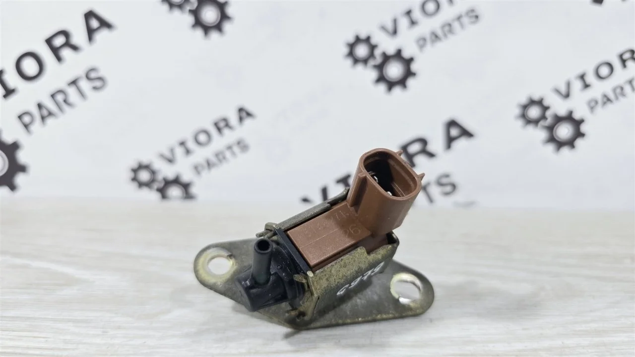 Клапан электромагнитный Mitsubishi Lancer 9 2005 MR127520 CS3W 4G18