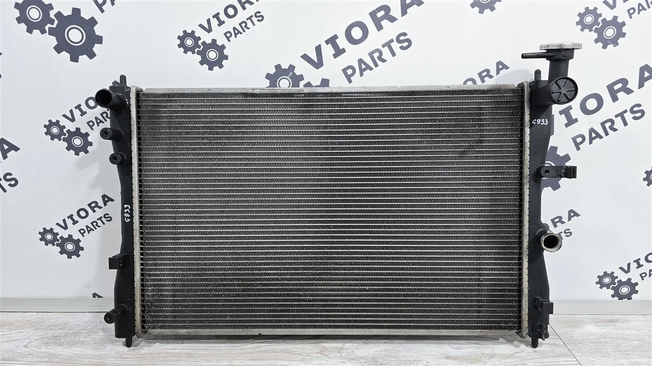 Радиатор охлаждения двигателя Mitsubishi Colt 2006 MN130393 Z30 4A91