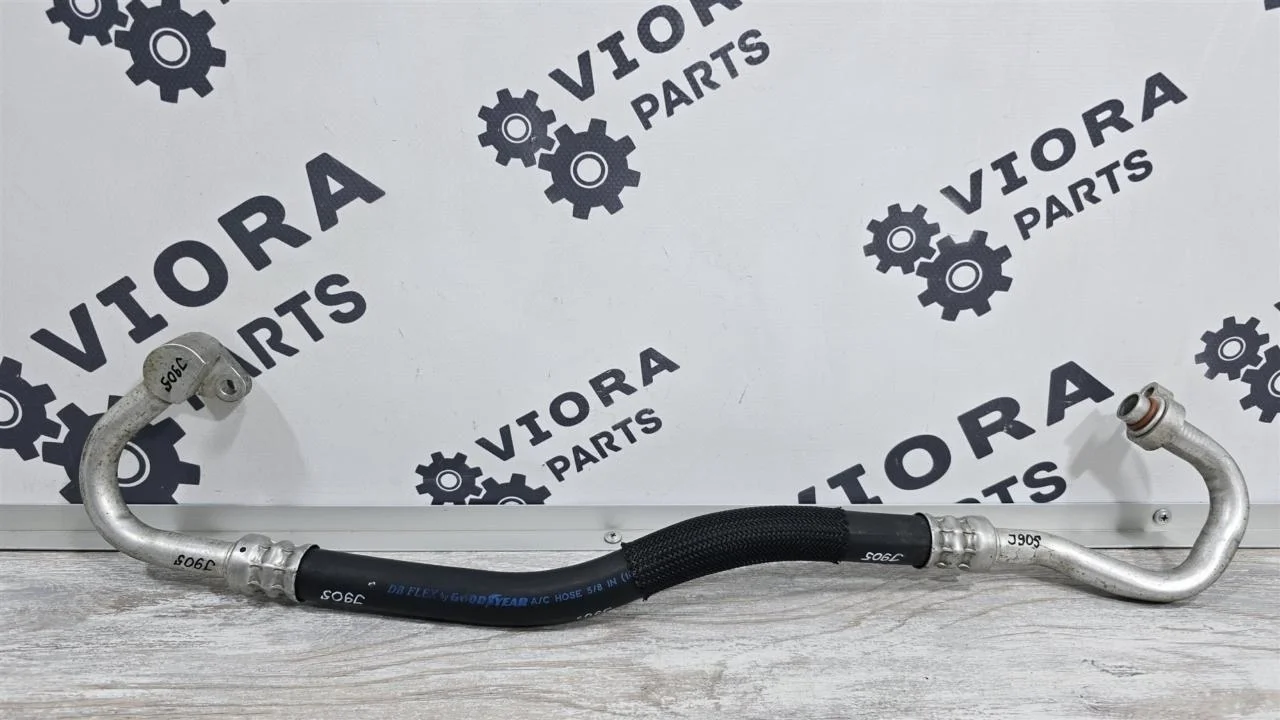 Трубка кондиционера пробег 40к Ford Focus 2010 1741659 2 SHDA