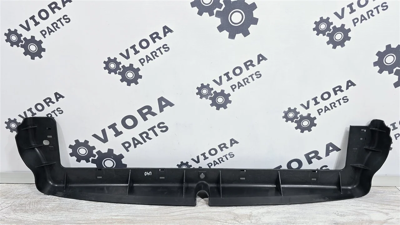 Дефлектор радиатора Mitsubishi Colt 2005 MN152085 Z3 4A91