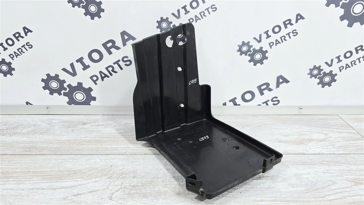 Площадка аккамулятора Mitsubishi Lancer 9 2005 MR516125 CS3W 4G18