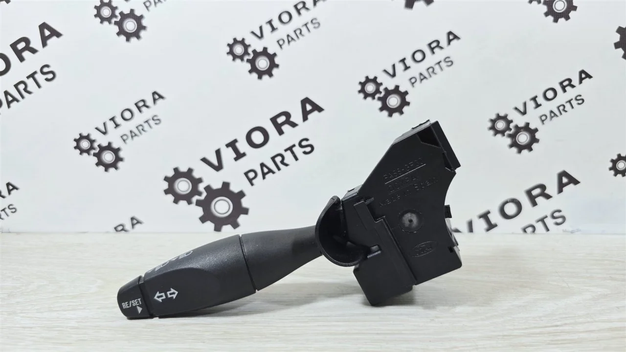 Переключатель подрулевой Ford Fusion 2008 1379849 JU FYJA, левый