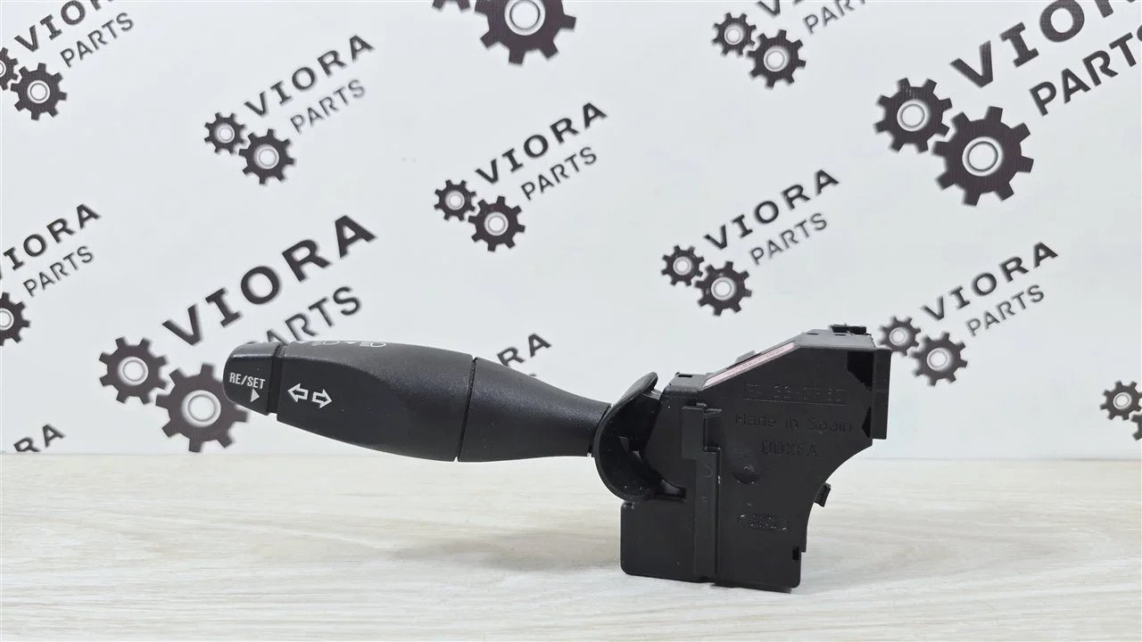 Переключатель подрулевой Ford Fusion 2010 1379849 JU FYJA, левый