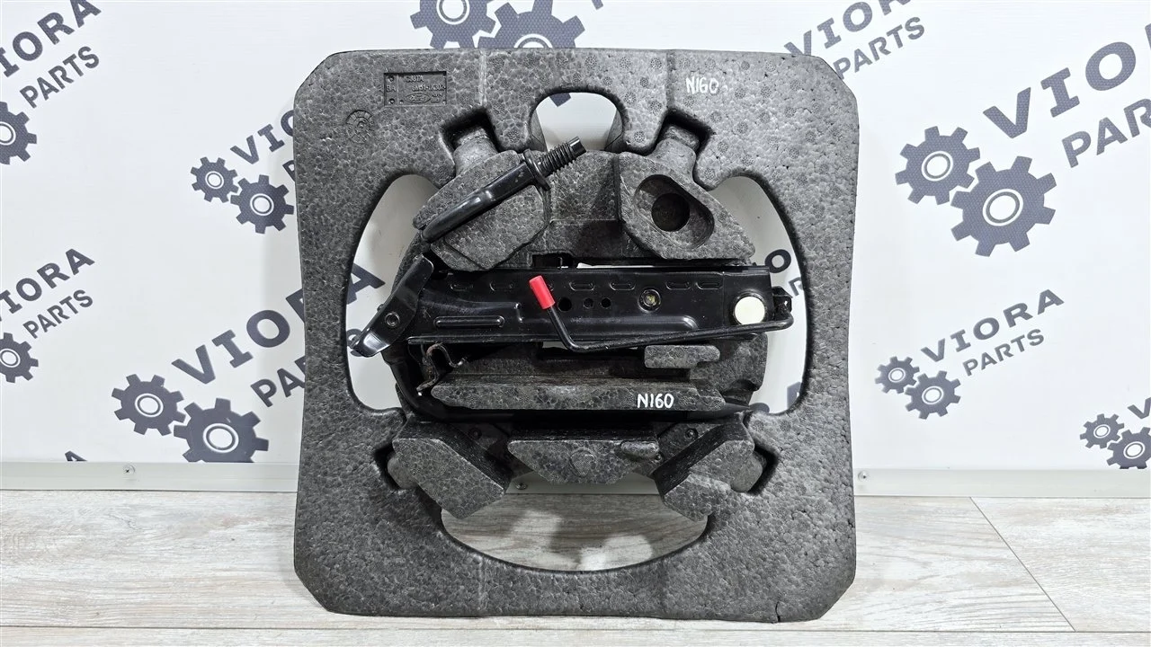 Домкрат Ford Fusion 2010 1209378 JU FYJA