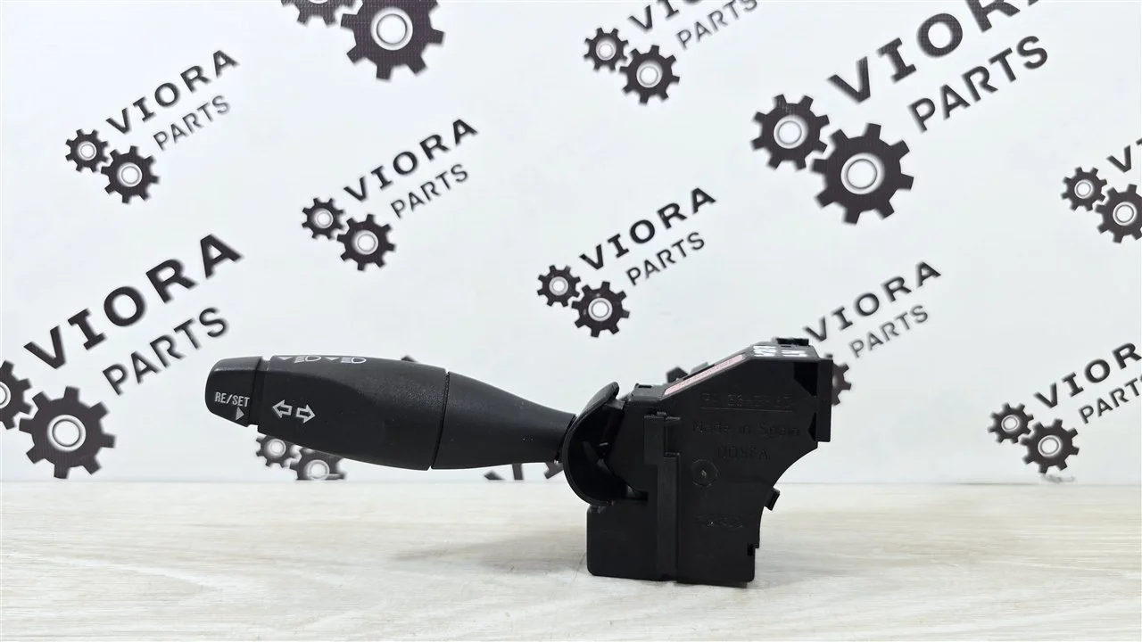 Переключатель подрулевой Ford Fusion 2007 1379849 JU FXJA, левый