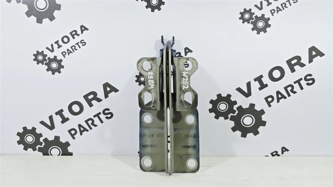 Петли капота Mitsubishi Colt 2008 MR959411 Z3 4A90