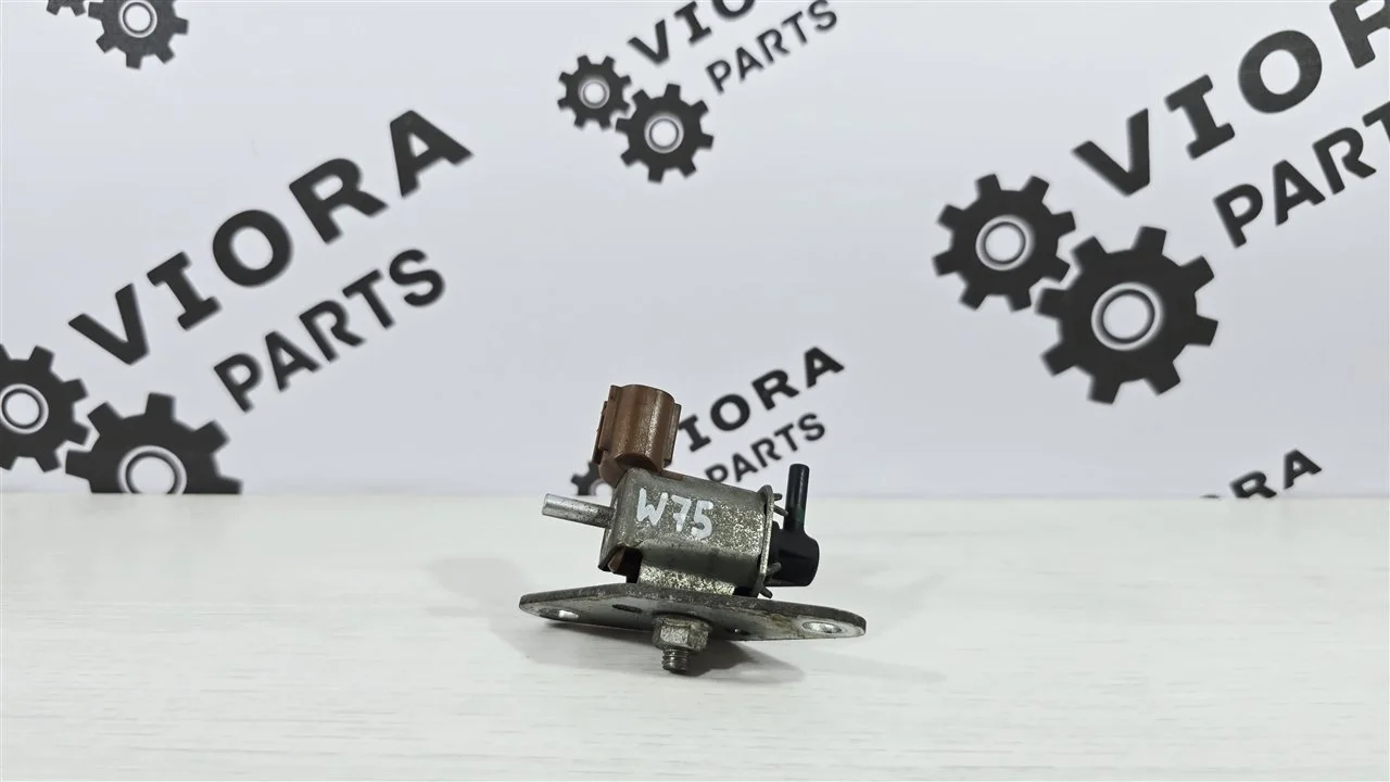 Клапан электромагнитный Mitsubishi Lancer 9 2007 MR127520 CS3A 4G18