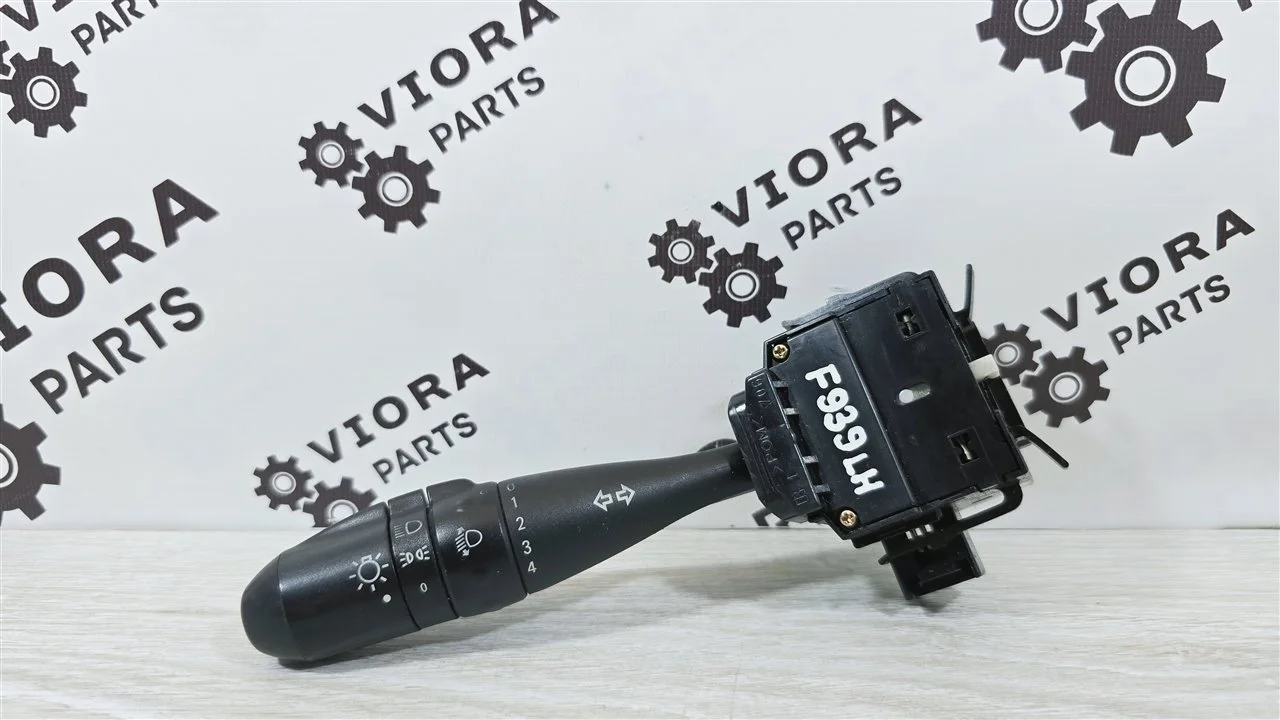 Переключатель подрулевой Mitsubishi Lancer 9 2005 8614A001 CS3W 4G18, левый