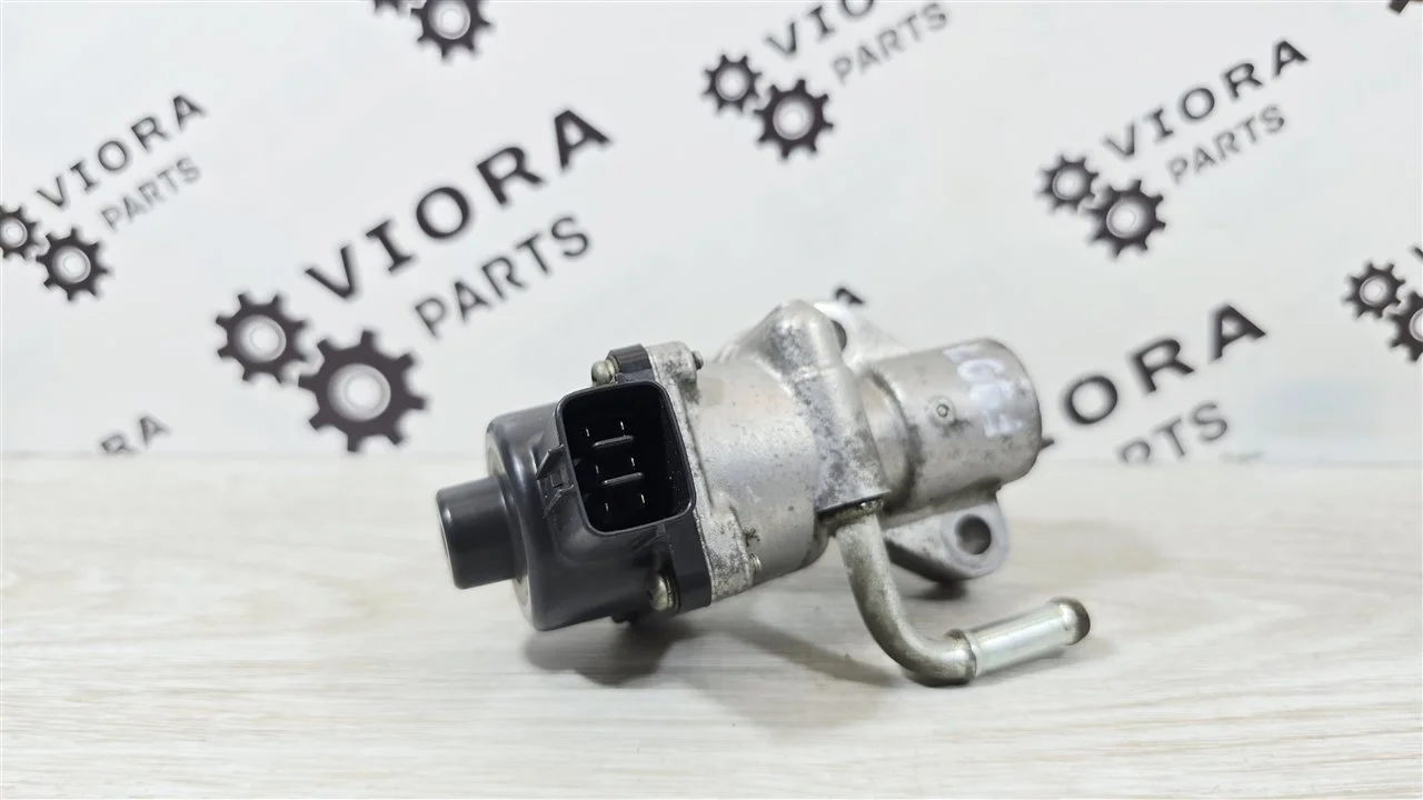 Клапан рециркуляции отработанных газов Ford Focus 2007 5204549 2 AODA