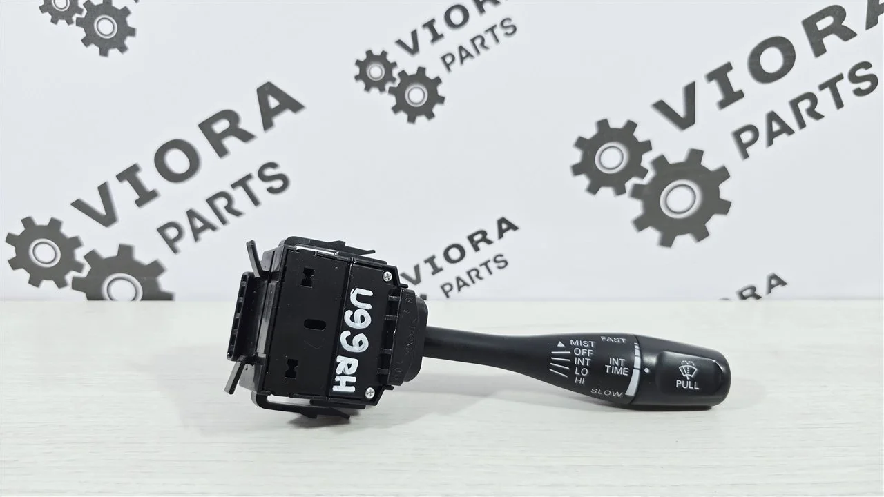 Переключатель подрулевой Mitsubishi Lancer 9 2007 8612A001 CS3A 4G18, правый