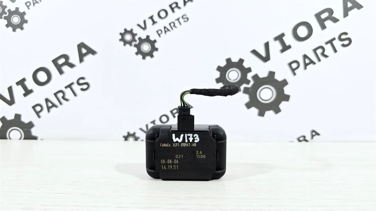 Датчик дождя Ford Fusion 2006 1374370 JU FXJA