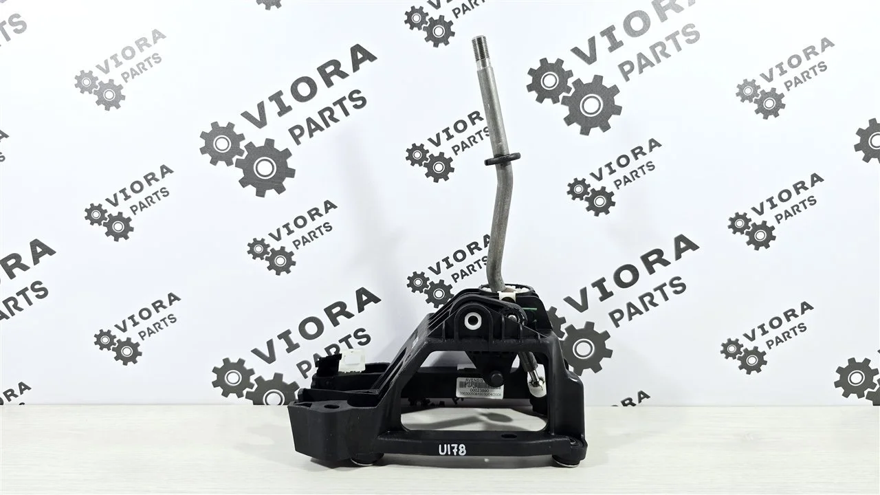 Кулиса МКПП Toyota Avensis 2008 3353005081 T250 1ZZFE