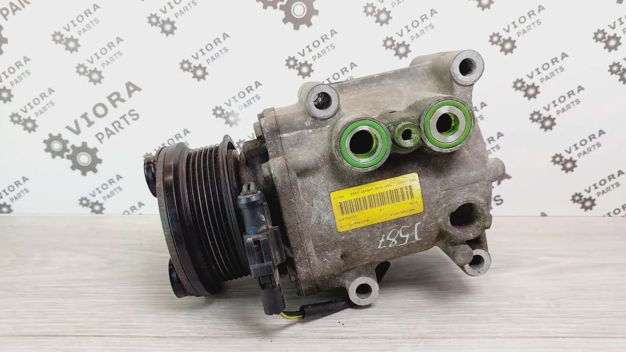Компрессор кондиционера Ford Fusion 2007 4588121 JU FXJA