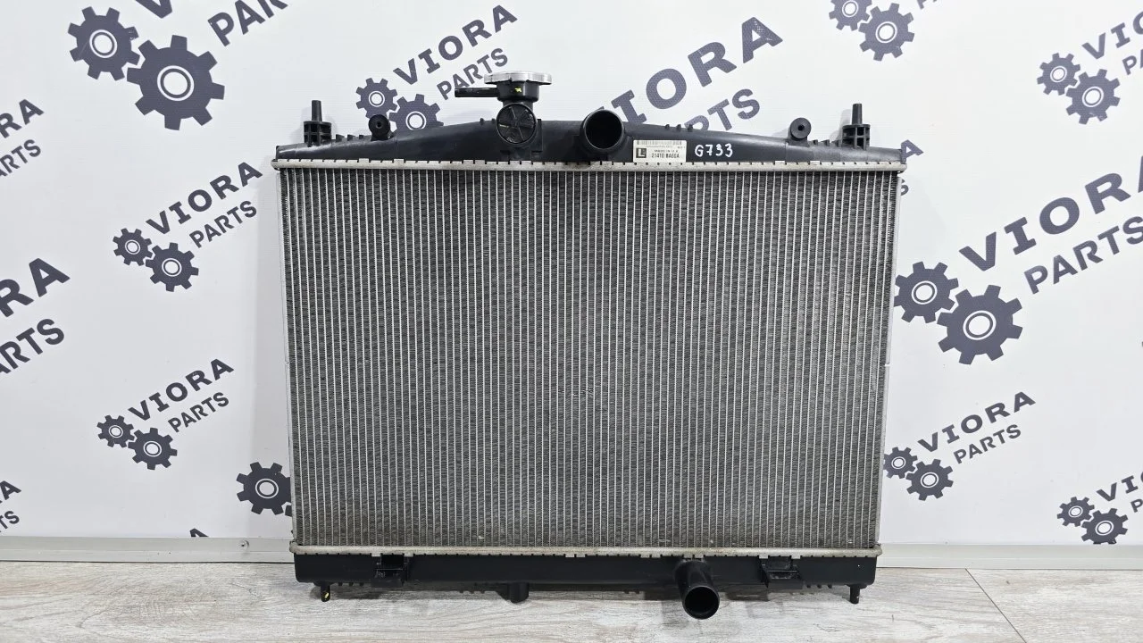 Радиатор охлаждения двигателя Nissan Juke 2014 21410BA60A YF15 HR16DE