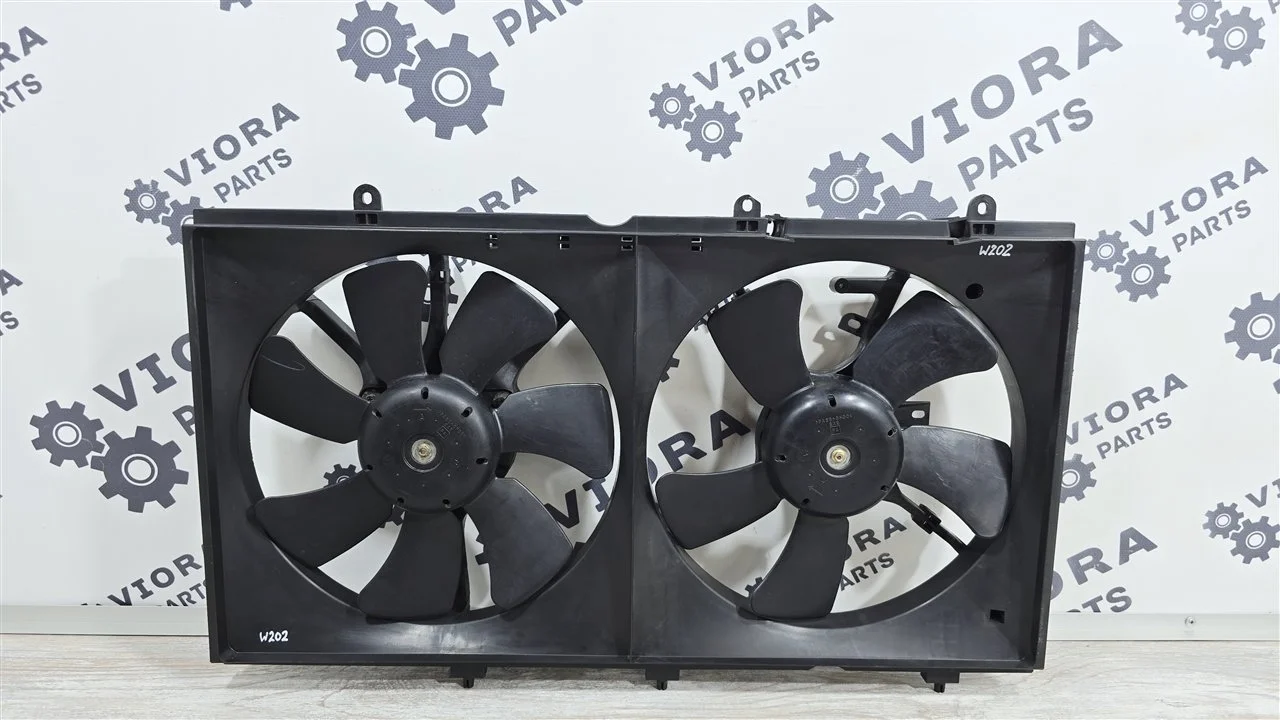 Вентилятор охлаждения Mitsubishi Lancer 9 2006 MR968365 CS3A 4G18