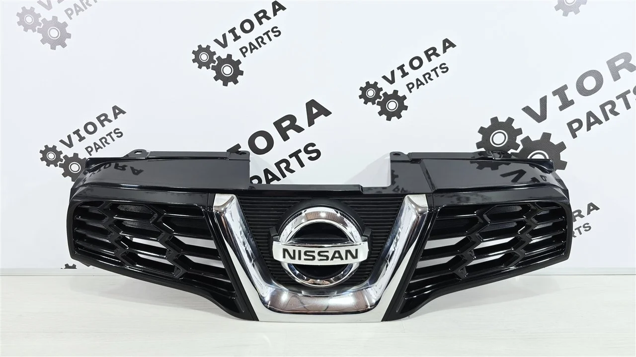 Решетка радиатора Nissan Qashqai 2010 62310BR00A J10 HR16DE