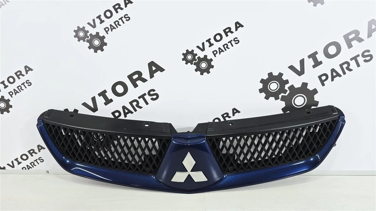 Решетка радиатора Mitsubishi Lancer 9 2007 7450A214HA CS3A 4G18
