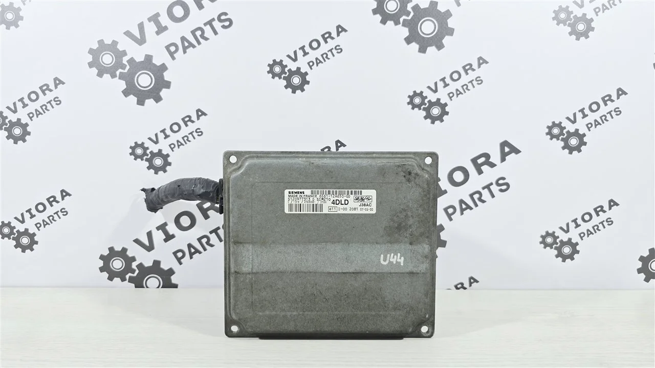 Блок управления двигателем Ford Fiesta 2007 1360194 MK5 FXJA