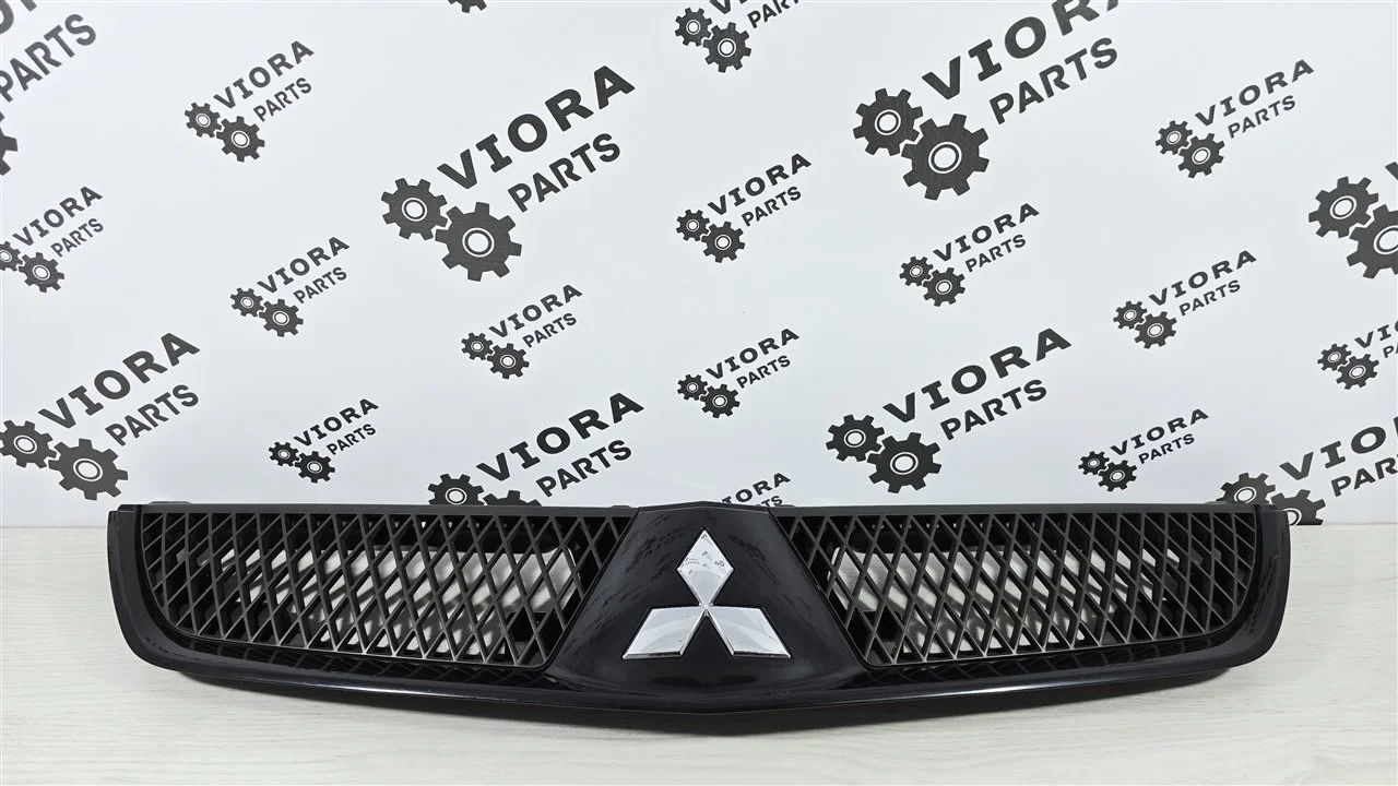 Решетка радиатора Mitsubishi Lancer 9 2007 7450A214HA CS3A 4G18
