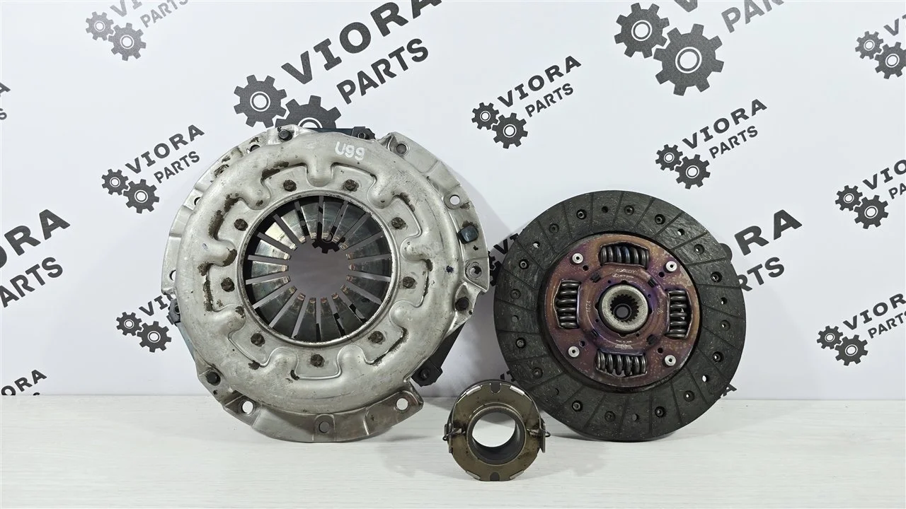 Сцепление пробег 30к Mitsubishi Lancer 9 2007 MR980024 CS3A 4G18