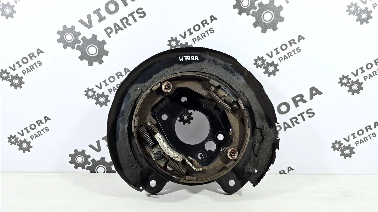 Механизм стояночного тормоза Mitsubishi Lancer 9 2007 MR569384 CS3W 4G18, задний правый