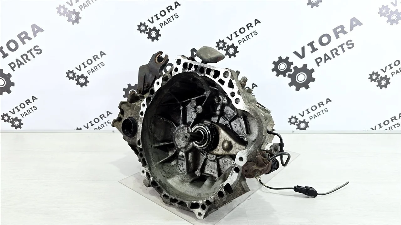 МКПП Toyota Avensis 2008 3030005021 T250 1ZZFE