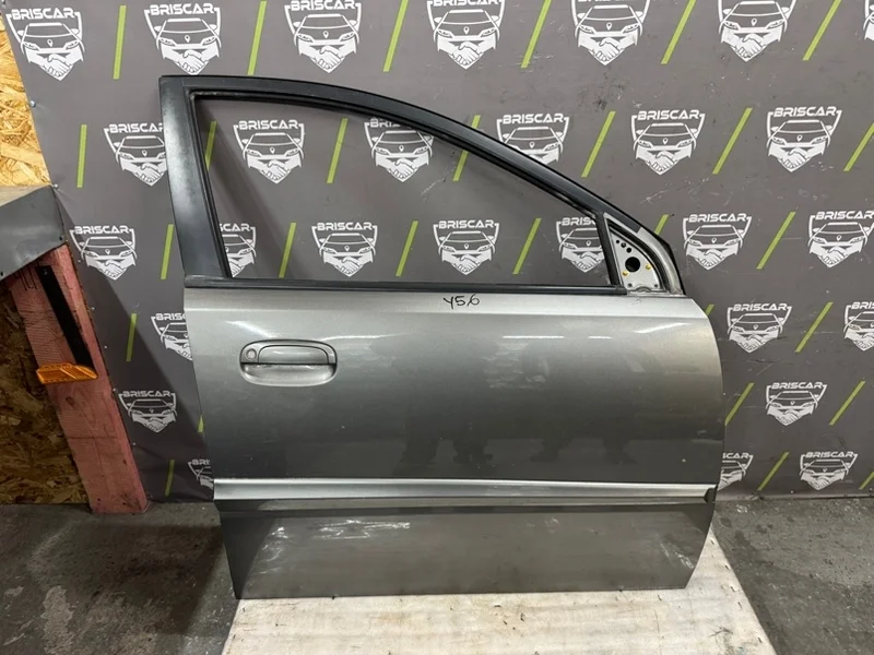 Дверь боковая KIA Rio 2011 760041G010 Y56 G4EE, передняя правая