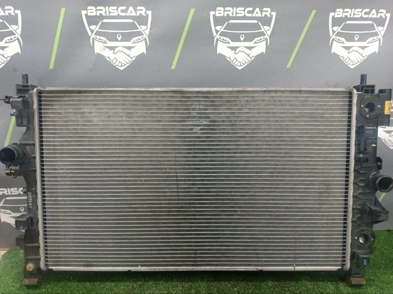 Радиатор охлаждения двигателя CHEVROLET CRUZE 2015 05401032 J300 A14NET