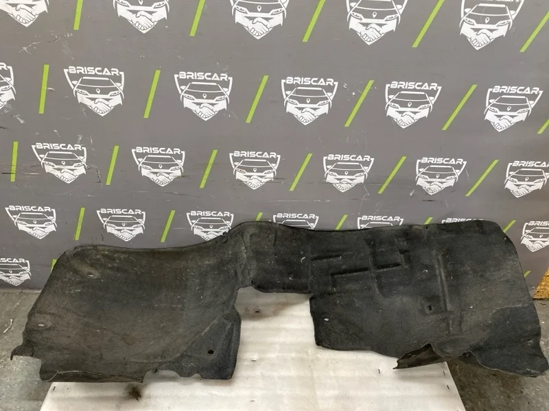 Подкрылок Audi A5 2014 8T0821172M 8T CDNC, передний правый