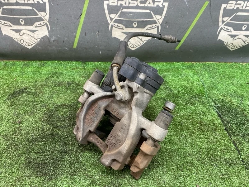 Суппорт тормозной Volkswagen Golf 2015 8V0615424 5G1 CHPA, задний правый