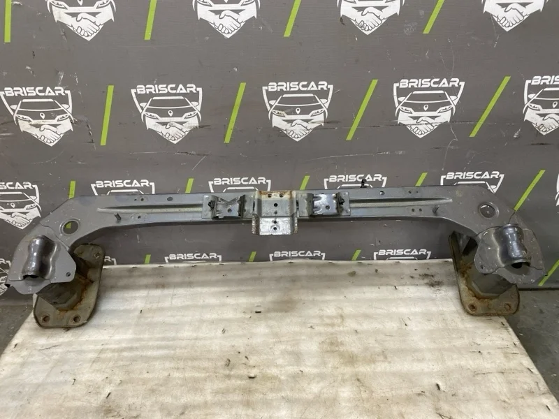 Усилитель бампера Mitsubishi Outlander 2010 6400A781 CW5W 4B12, передний