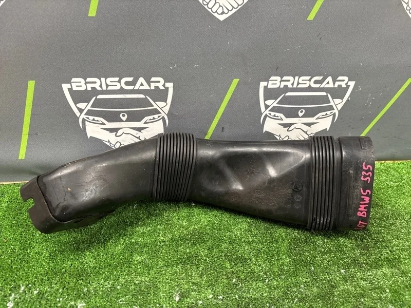 Патрубок воздушного фильтра BMW 5-Series 2014 13717582310 F10 N55B30A