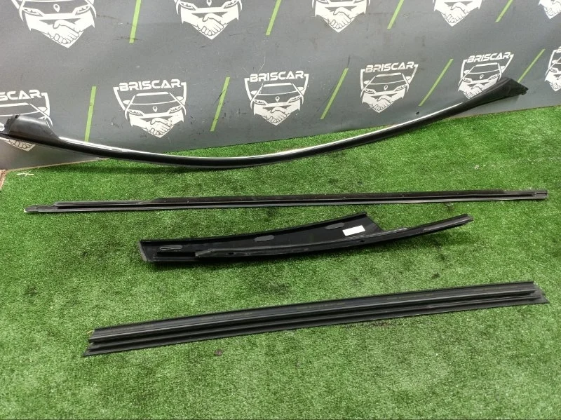 Комплект молдингов двери BMW 5-Series 2014 51335A56DF3 F10 N20B20B, передний правый