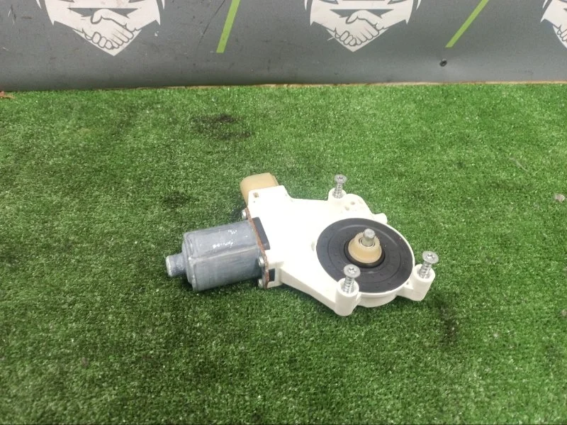 Мотор стеклоподъемника Bmw 7-Series 2013 67627046031 F02 N52B30A, передний левый